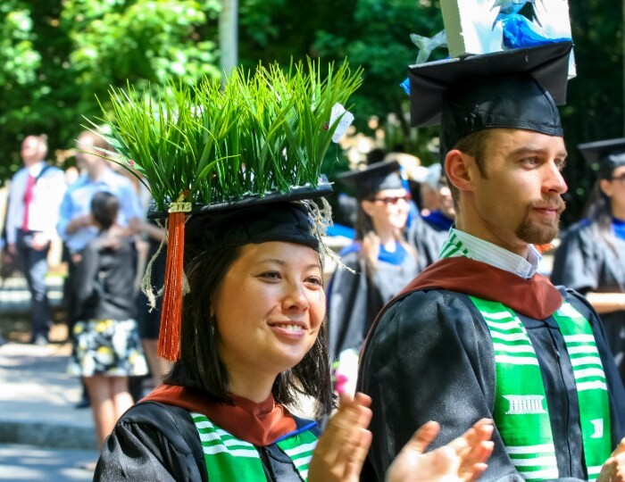 耶鲁大学：如何帮助美国学生找到有意义的职业